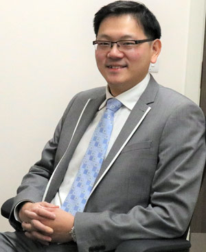 Mr. C P Lim - Gynaecological Surgeon